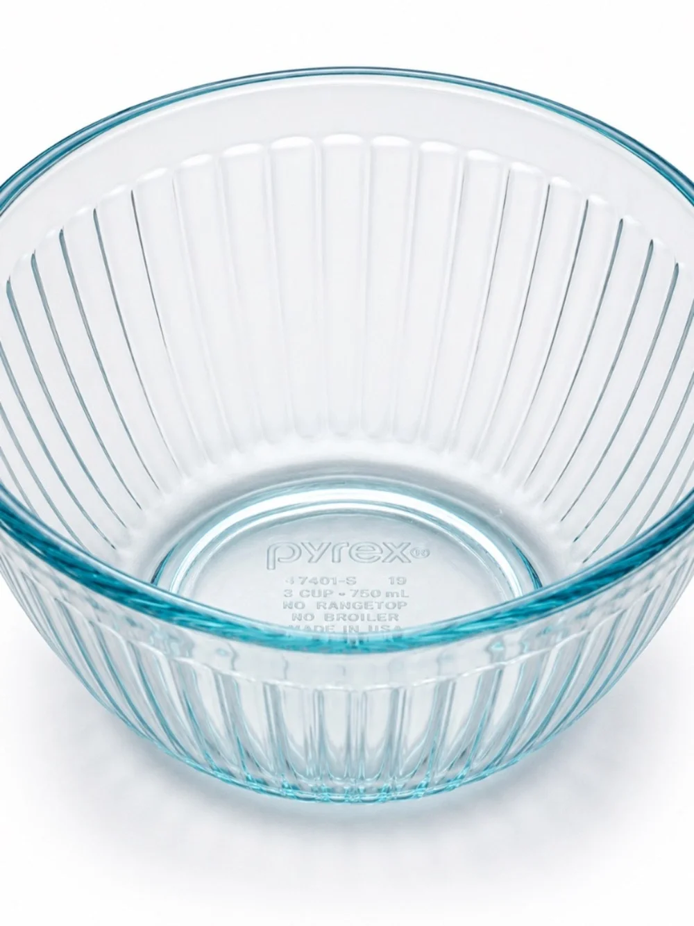 Pyrex 7401-S Vintage Clear Ribbed Glass 3 Cup Mixing Bowl